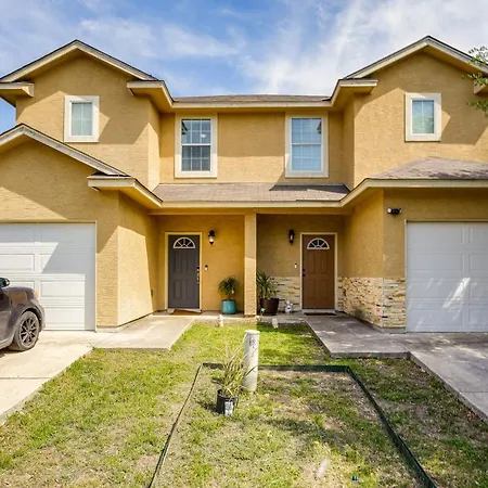 San Antonio Townhome About 2 Mi To Aquarium!